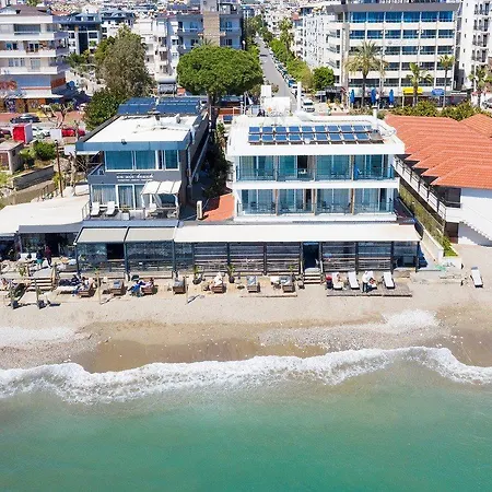 恩维海滩酒店 3* 阿拉尼亚